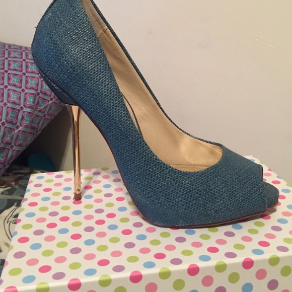 High heels - Picture 2 of 4