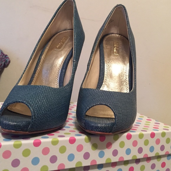 High heels - Picture 3 of 4