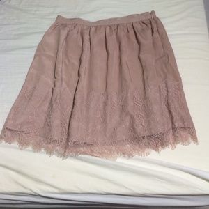 Lace skirt