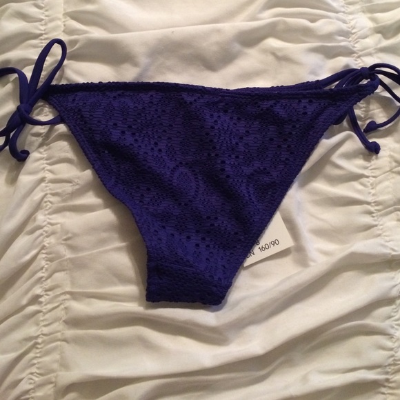 H&M. Small, Navy blue, lace bathing suit bottoms - Picture 2 of 4