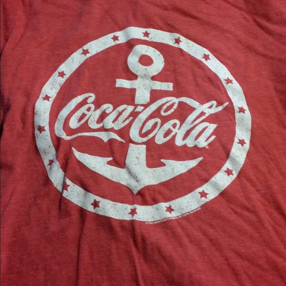 XL coca-cola logo women's t-shirt. New never worn.