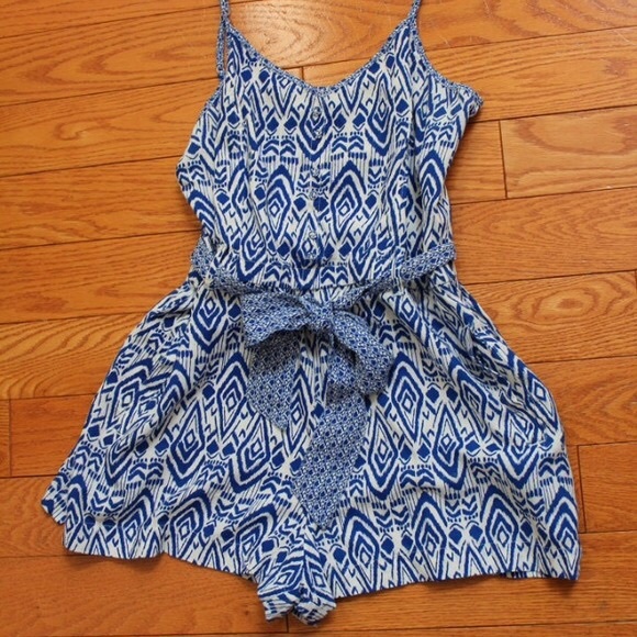 American Eagle Outfitters Dresses & Skirts - American eagle romper