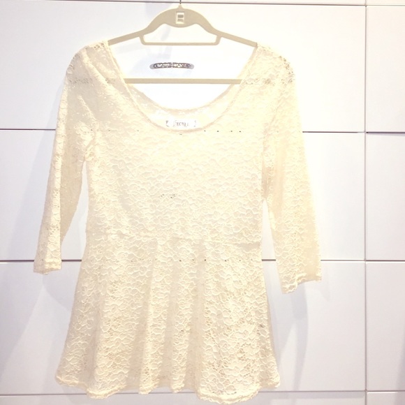 NWOT-Cream Lace peplum blouse