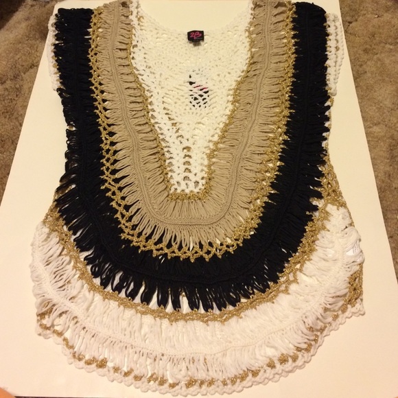 2B BEBE Multi color metallic crochet tunic