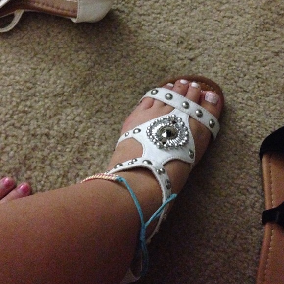 white sandals - Picture 3 of 3