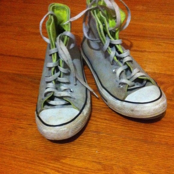 Converse - Picture 2 of 2