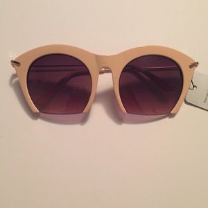 Celebrity inspired sunglasses 👓