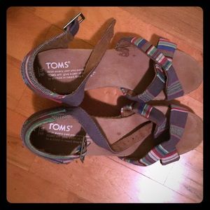 Toms Wedges