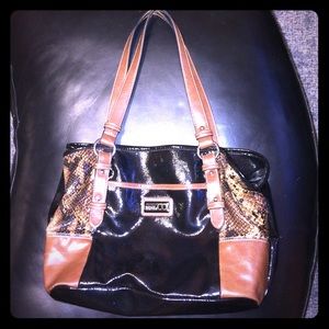 ❌SOLD❌ w/bundle Nine&Co Purse