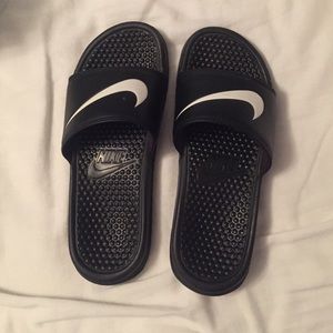 Nike slides