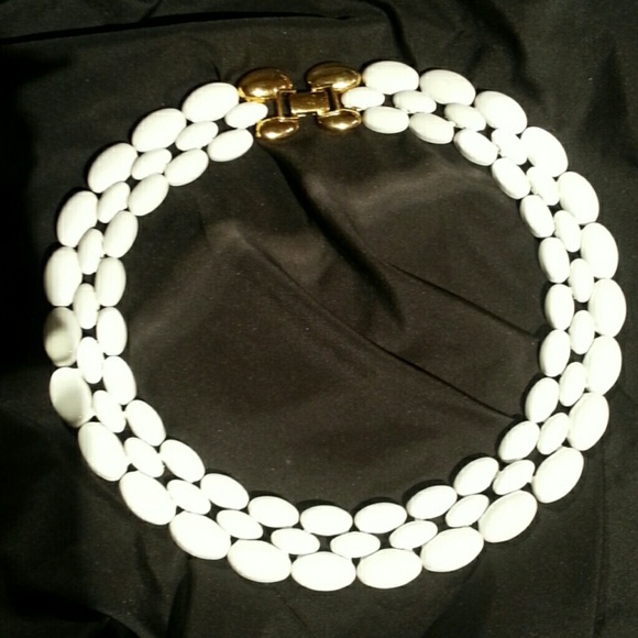 White chain necklace
