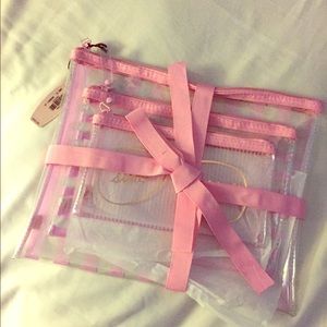 *50% off* Victoria's Secret cosmetic bag set