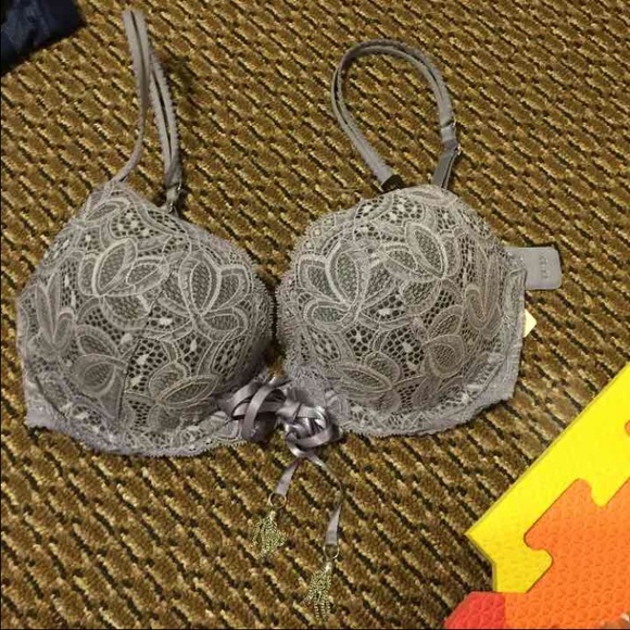 VS push up bra. Size 34 C - Picture 1 of 2