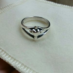ON HOLD! James Avery Ring