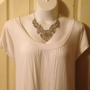 Short sleeve white tee