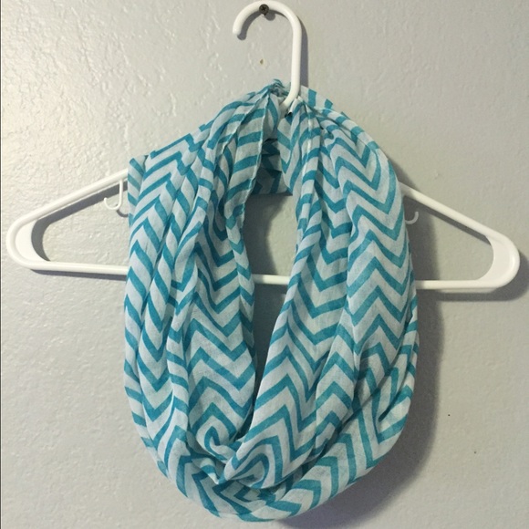 Blue and white chevron infinity scarf