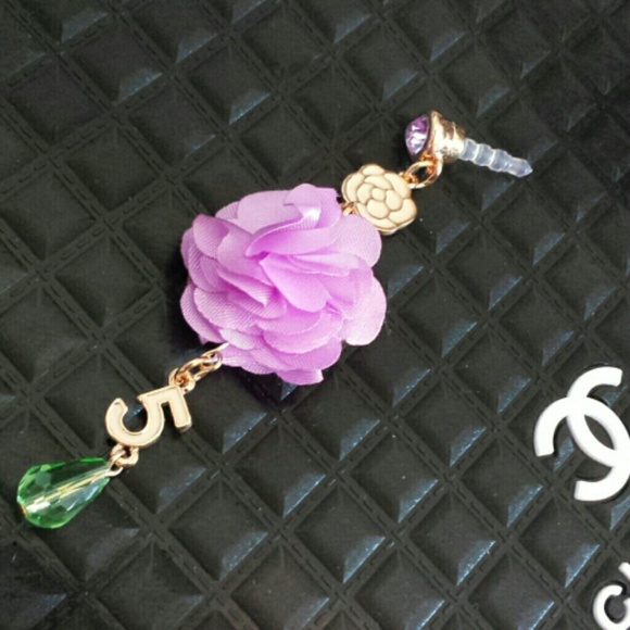 Accessories - Rose gold and lavender colored dust plug cover