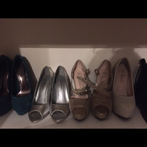 SHOES - Picture 4 of 4