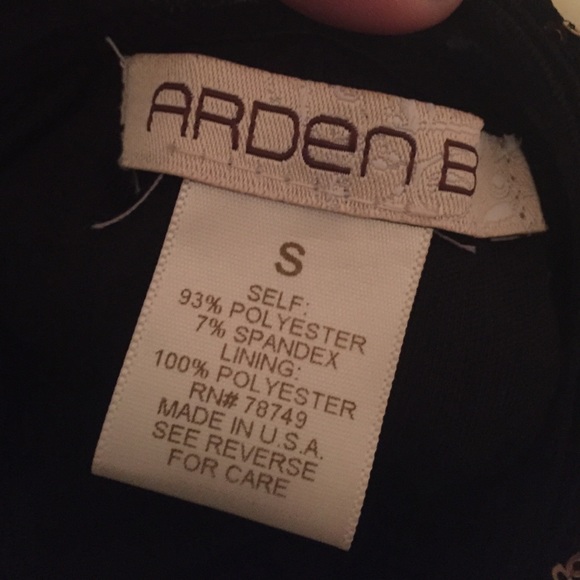 Little black dress 😻 - Picture 3 of 4