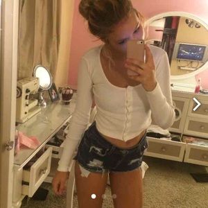 Brandy Melville Long Sleeve Crop Top