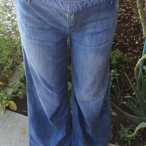 Guess Flare Bottom Jeans