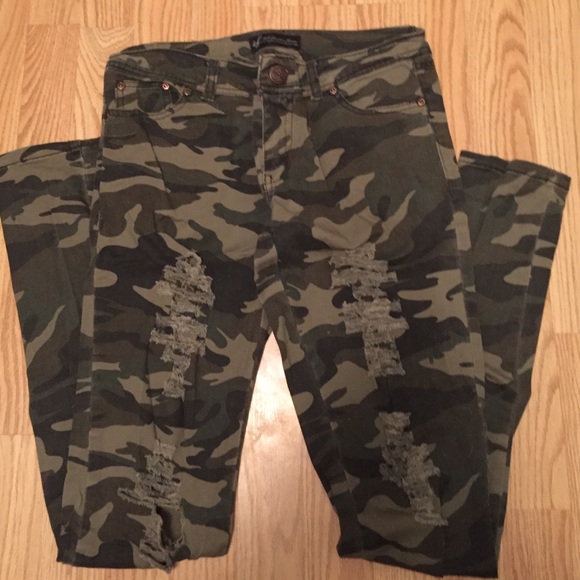 Camo Print Skinny Jeans