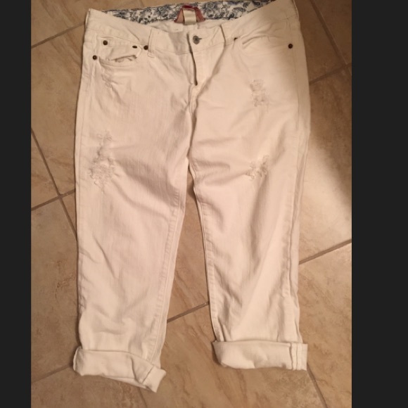 Luck brand white Capri