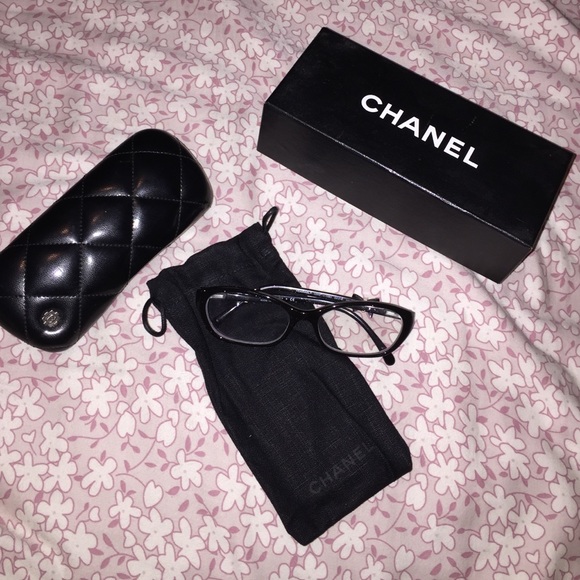 Chanel frames