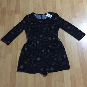 Long-sleeve floral romper