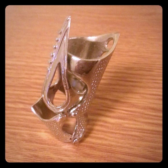 Silver hinged knuckle ring - Picture 1 of 3