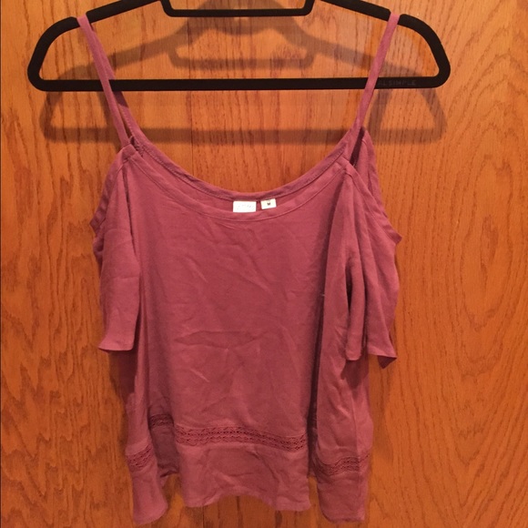 L.A. Hearts open shoulder top