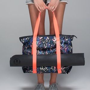 Lululemon Summer Lovin Tote