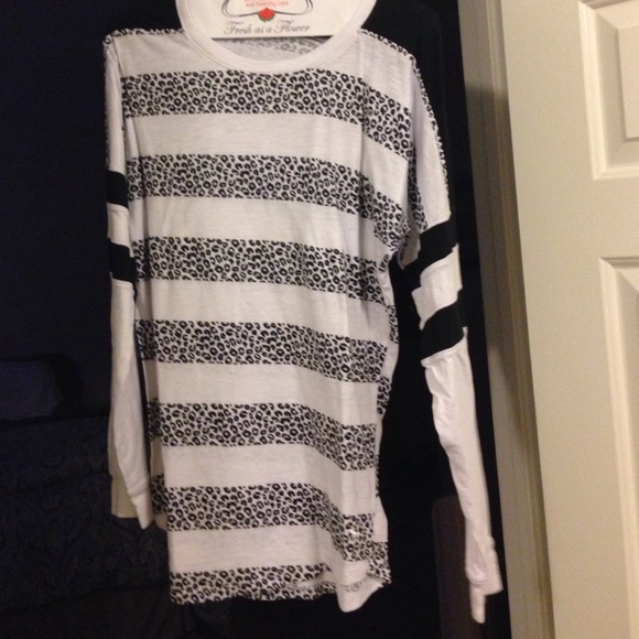 Victoria secret long sleeve shirt