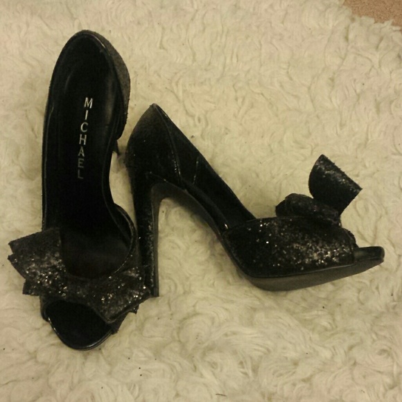 4in bowl tie glitter heels