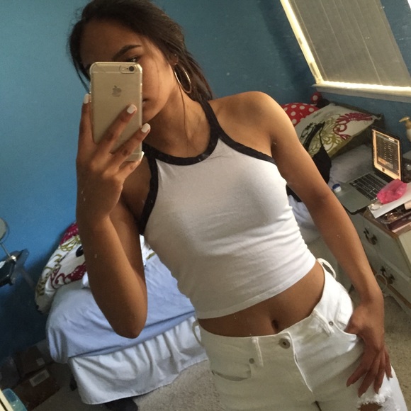 Crop top - Picture 2 of 4