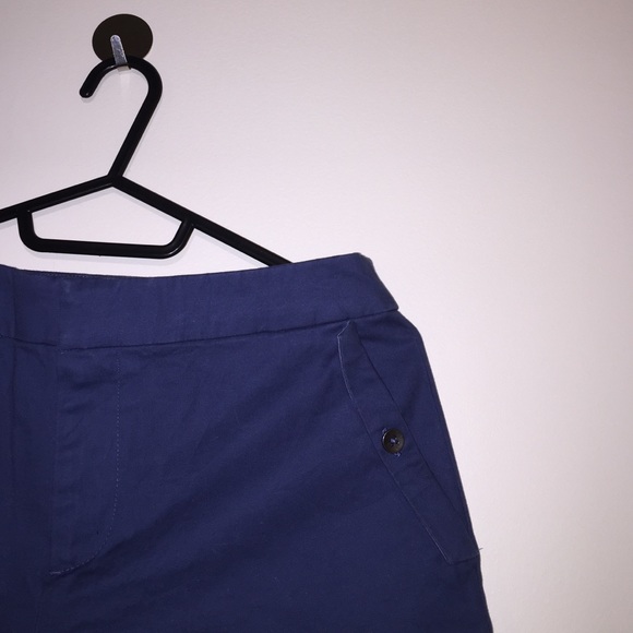 Kate Spade Saturday Short! 💙 - Picture 2 of 4