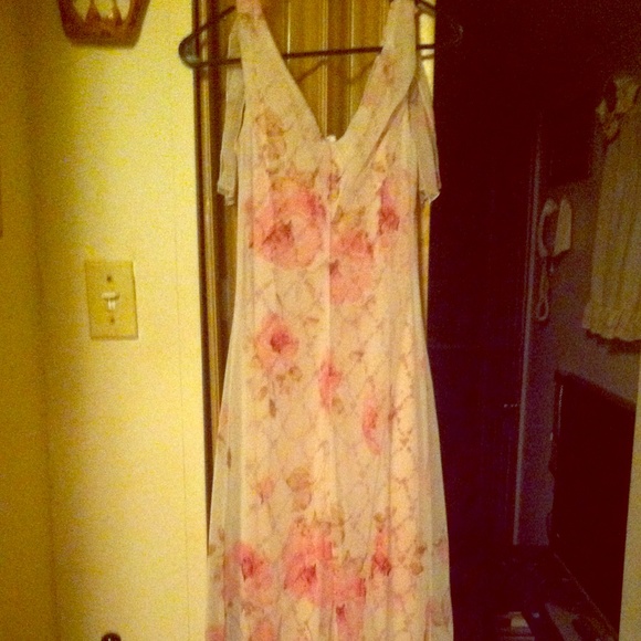 S Fuzy Sunday dress. Size 9. NWOT