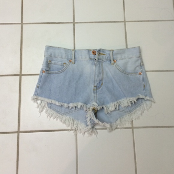LIGHTWASH SHORTS - Picture 2 of 2