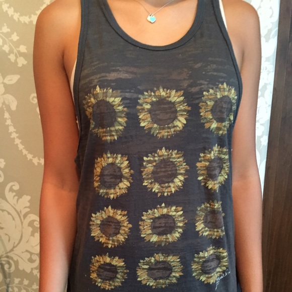 O'Neill Tops - sunflower shirt