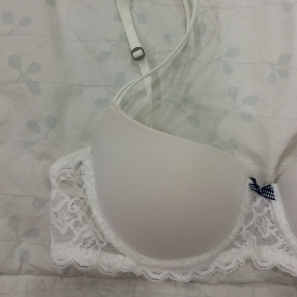 SOLD Gilly Hicks Hollister Push Em Up Balconet Bra - Picture 2 of 3