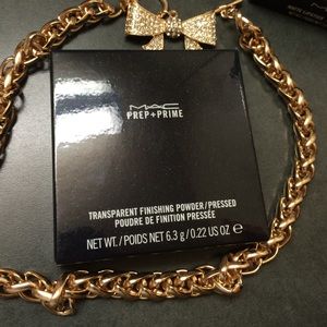 💜MAC COSMETICS TRANSLUCENT FINISHING POWDER💜