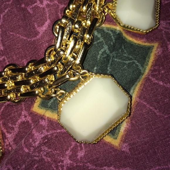 Necklace - Picture 2 of 2
