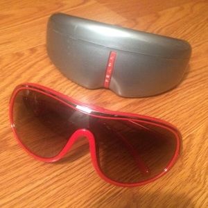 prada sunglasses (unisex)