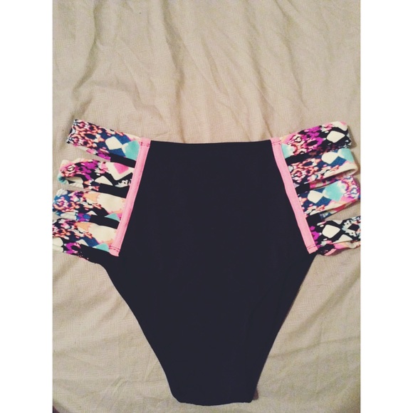 high waisted pacsun bikini bottoms