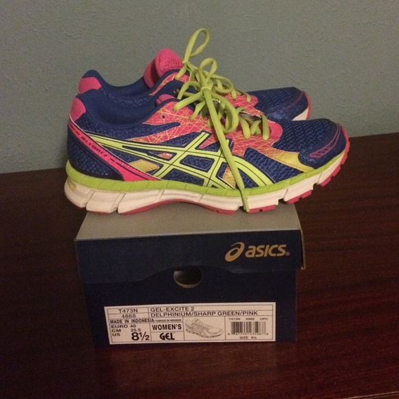 *** hold** Asics Gel-Excite 2- size 8.5