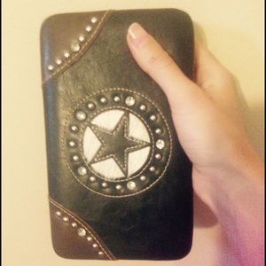 Country road star western wallet