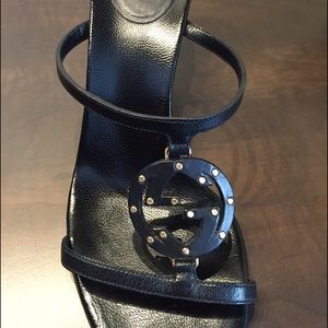 ✅SOLD✅Gucci slip-on sandals