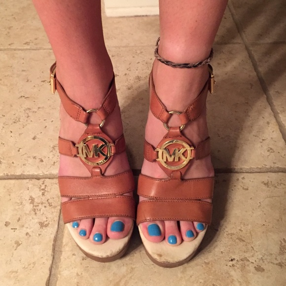 MK wedges