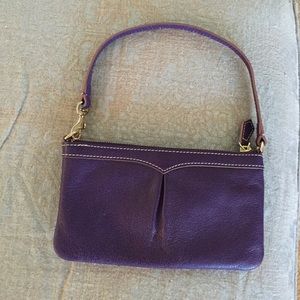 Dooney & Bourke wristlet