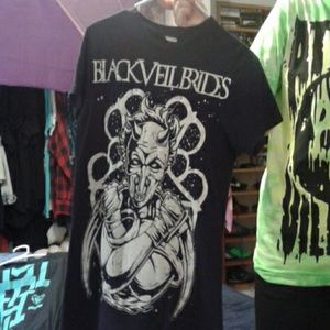 Black veil brides band shirt